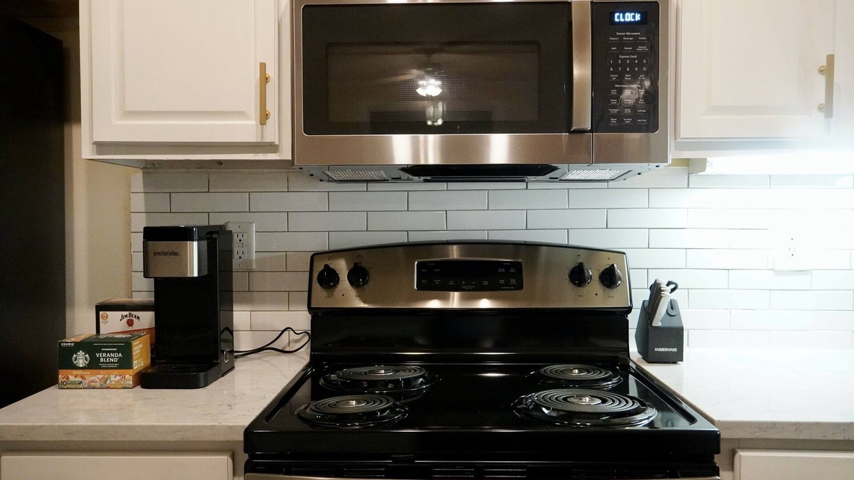 Willow Meadows/Willowbend Area Apartment | 1BR APT by NRG, Uptown Galleria, Med Center