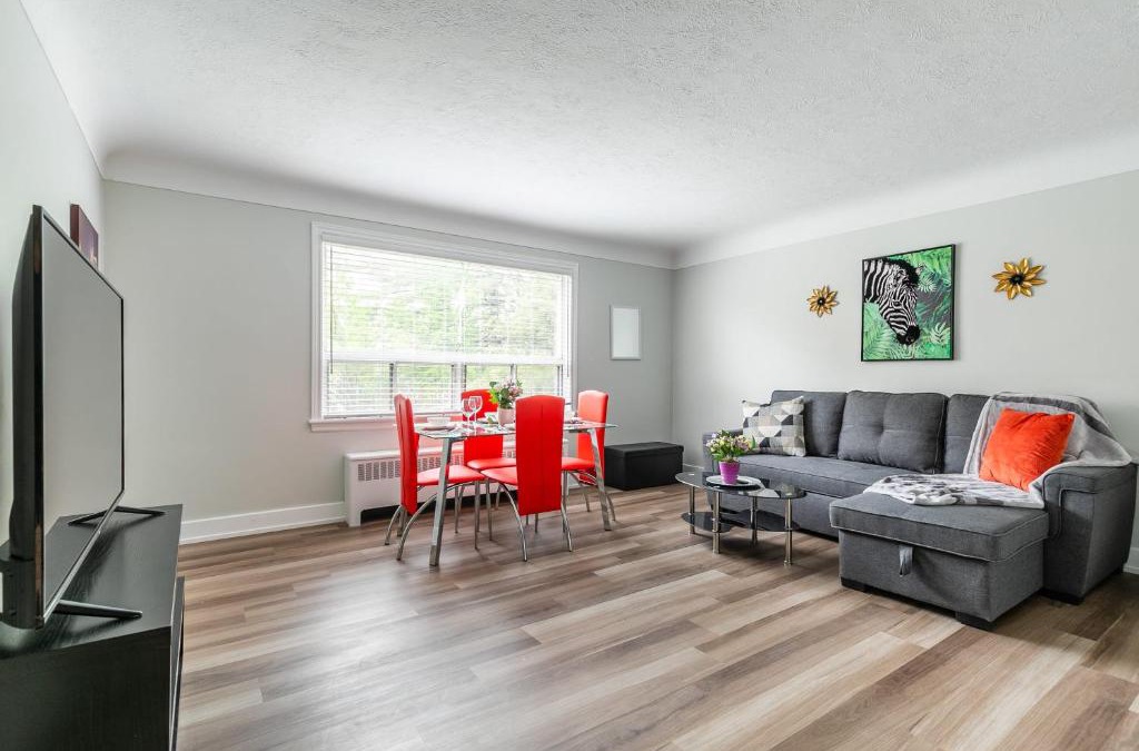Hamilton Apartment | 1BR Apt w King Bed & Netflix - Near DT Hamilton