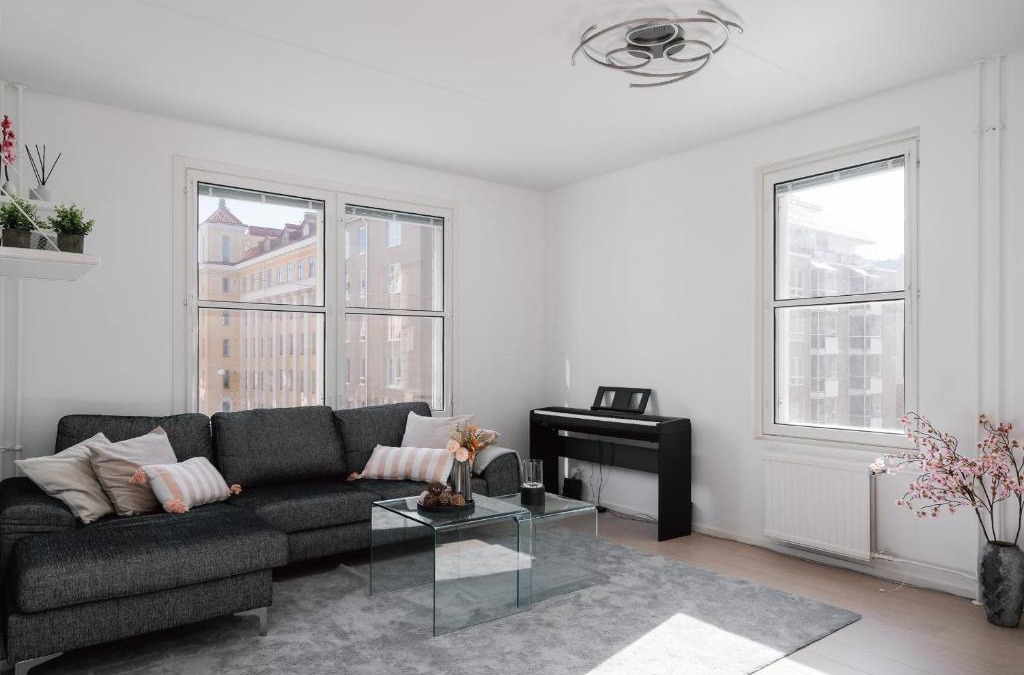 Hietalahti Apartment | 1BR City Apartment with Balcony Next to the Sea