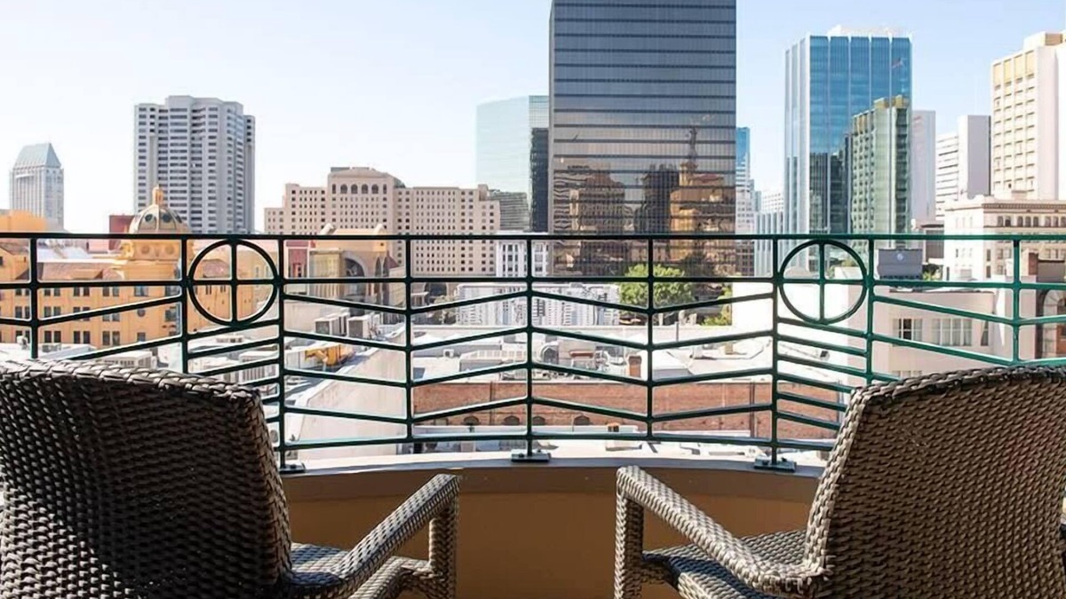 Civic Core Condo | 1br Condo Gaslamp Quarter & Theme Parks!