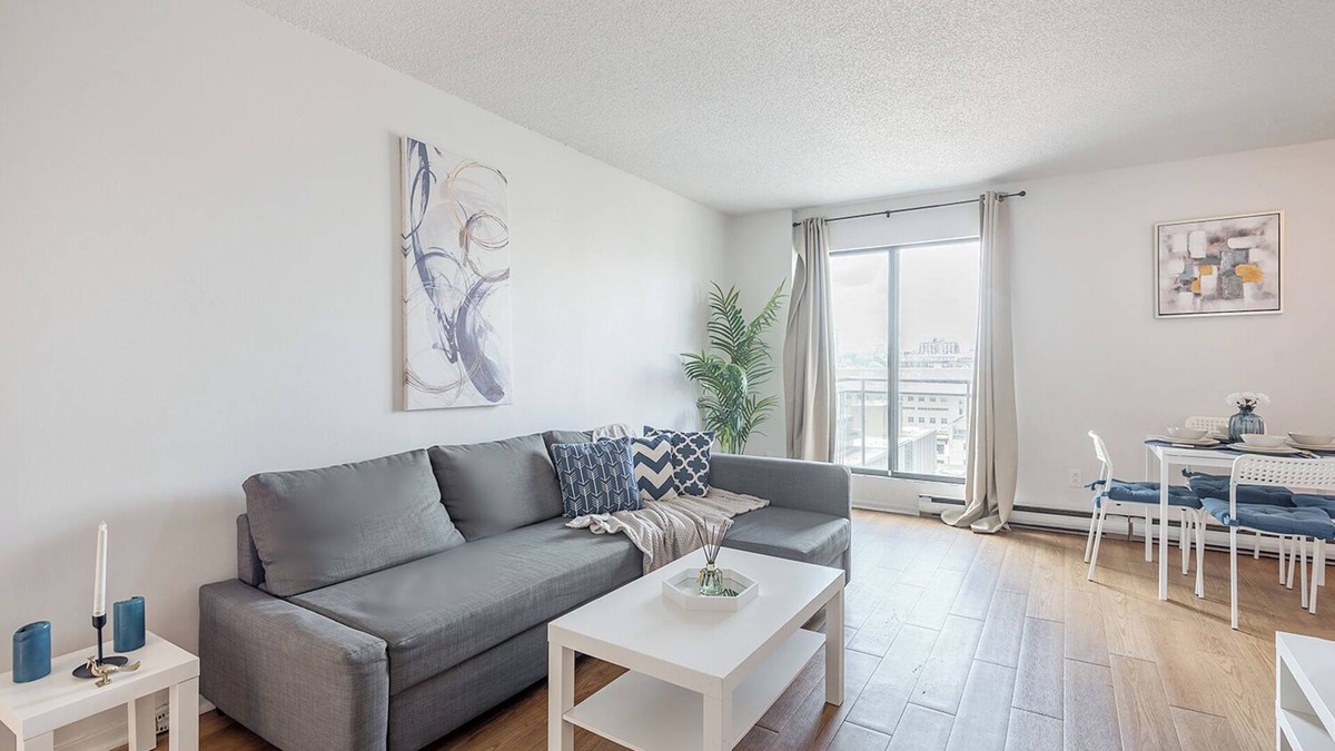 Quartier des Spectacles Apartment | 1BR Downtown MTL | Walk to Old Port