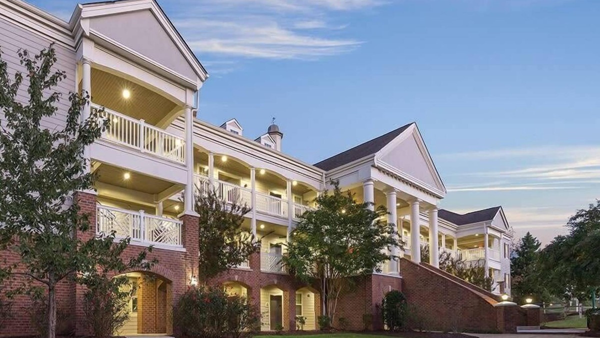 Williamsburg Condo | 1br DX Condo nestled in Historic Williamsburg!