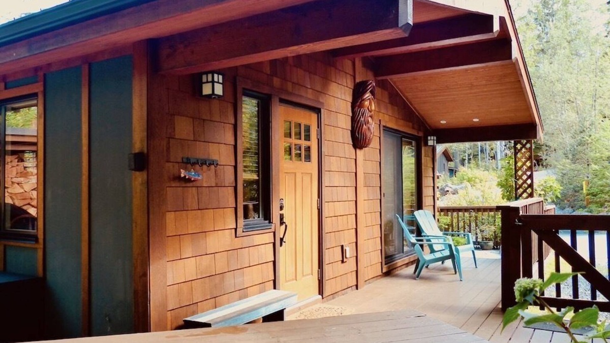 Port Renfrew Cottage | 1BR - Garden View - Non Pet Friendly - Sleeps 2