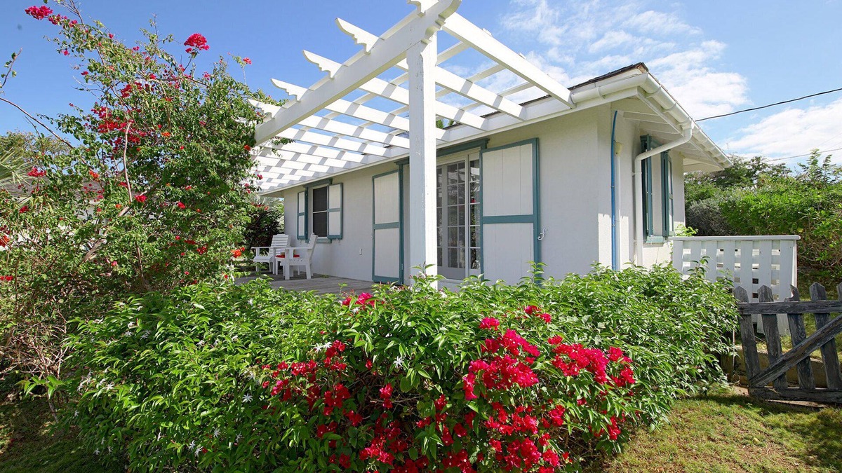 Governor's Harbour Cottage | 1BR Hillside Cottage on Peaceful Private Estate