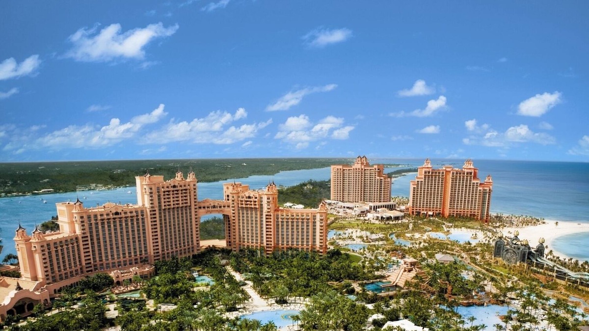 Paradise Island Condo | 1BR Oceanfront Suite – The Reef Atlantis, Full Kitchen & Balcony Sleeps 5