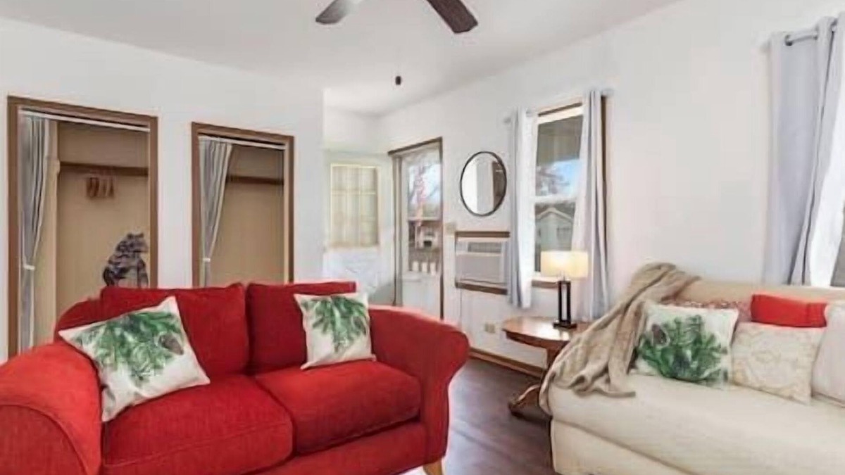 Crete Apartment | 1BR+Office Apt. Chicago South Suburbs Near Indiana