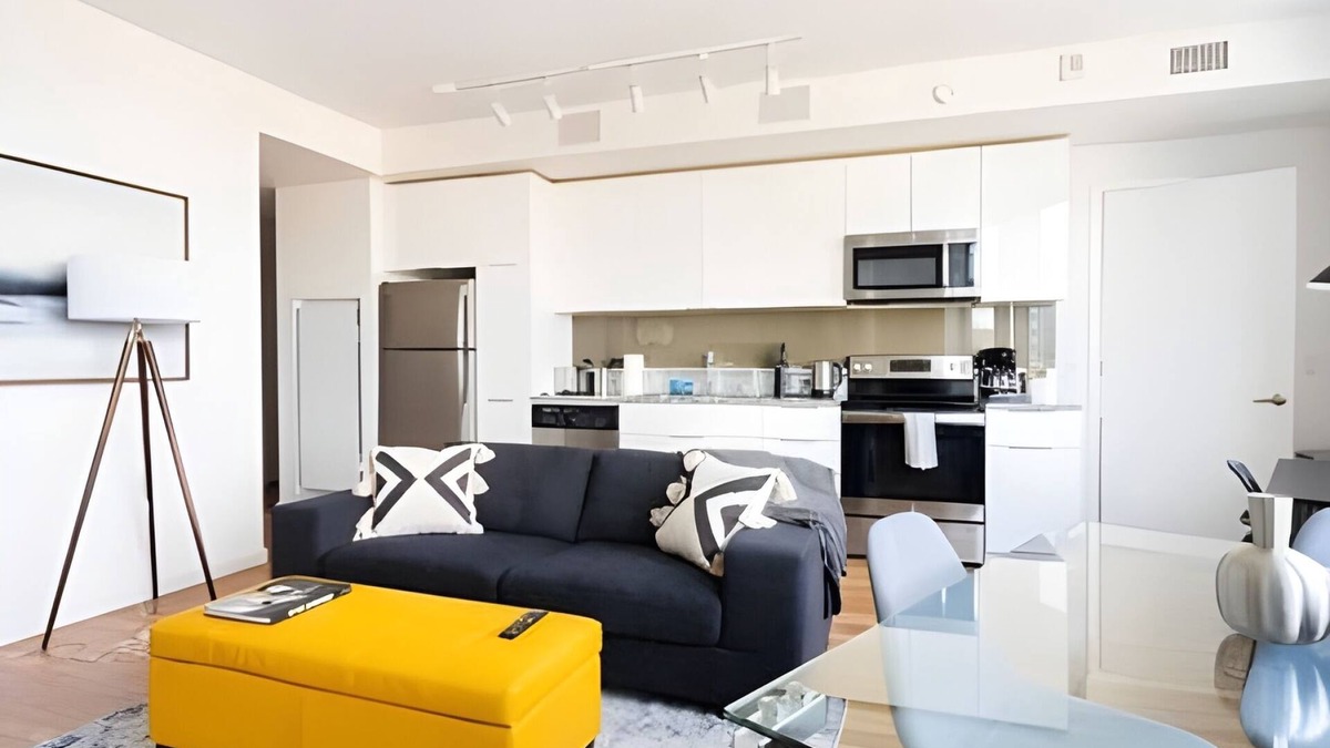 West Bellevue Apartment | 1BR | Pool, Gym, Rooftop | Bellevue | Sophari A