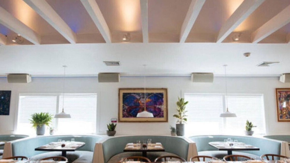 Southampton Hotel | 1BR Poolside, Daily Breakfast, Serene Double Suite