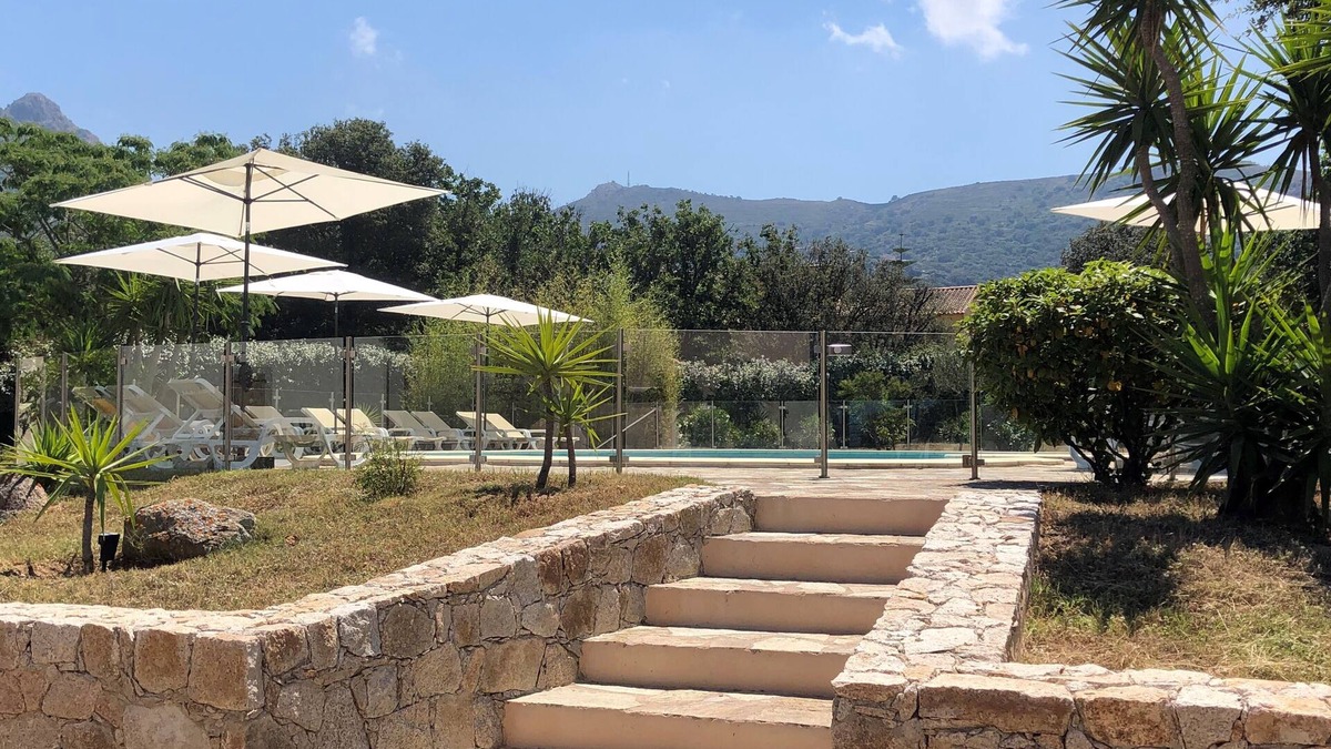 Pigna Apartment | 1km from the beach, S'apartment with terrace in residence with swimming pool