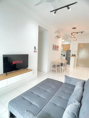 Taman Bukit Mewah Apartment | 1min to Paradigm Mall 2to 5pax Platino MujiStyle
