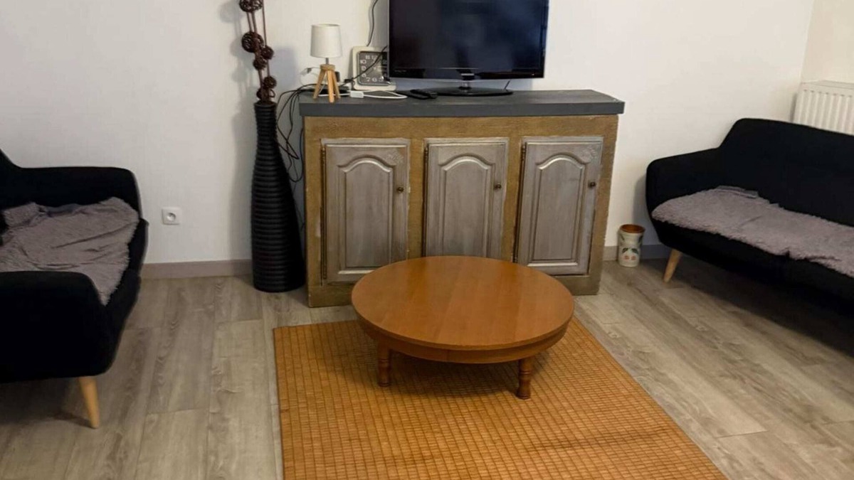 Saint-Chamond Apartment | 1ST FLOOR APARTMENT FACING THE PARK