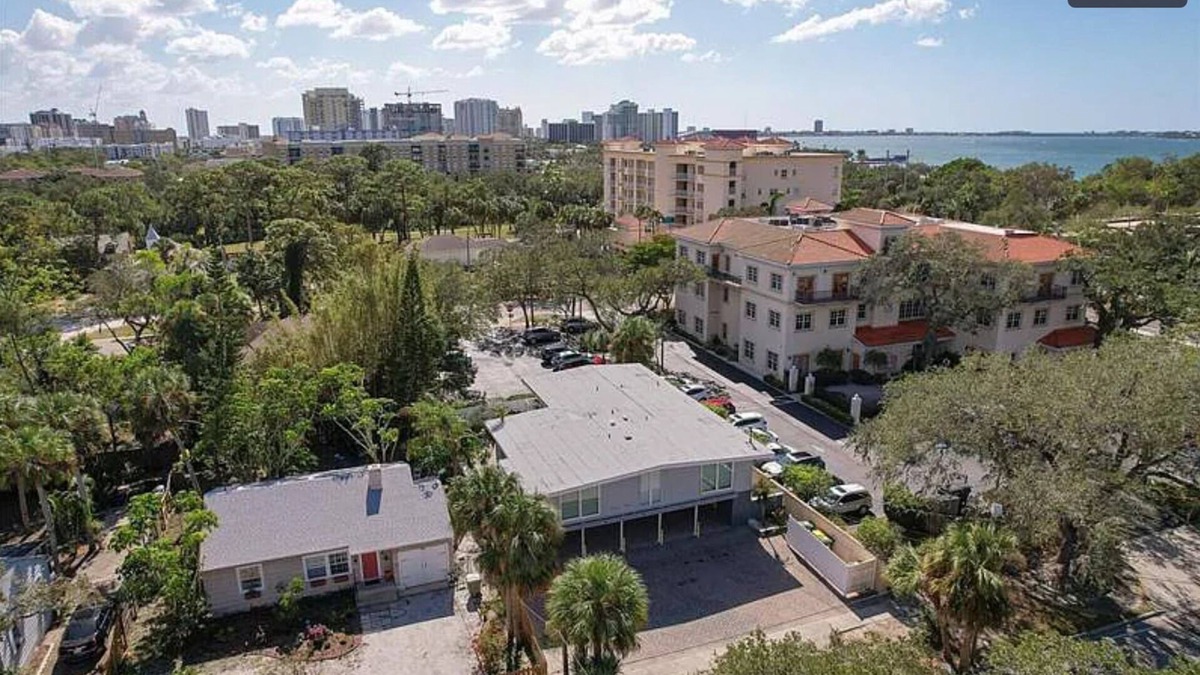 Central Sarasota Apartment | 1st floor apt B. 1 mile from waterfront and downtown. Just 2 miles from beach!