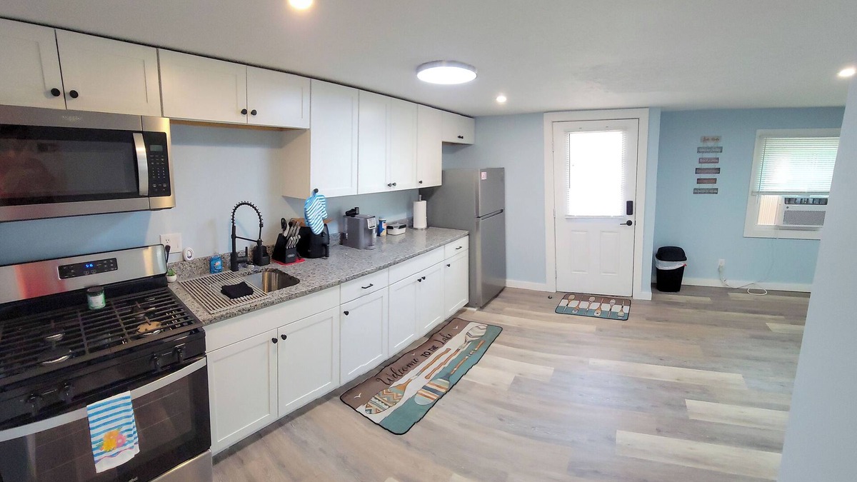 Geneva-on-the-Lake Apartment | 1st Floor Beach Access 2 Bedroom Apartment U10 in Geneva