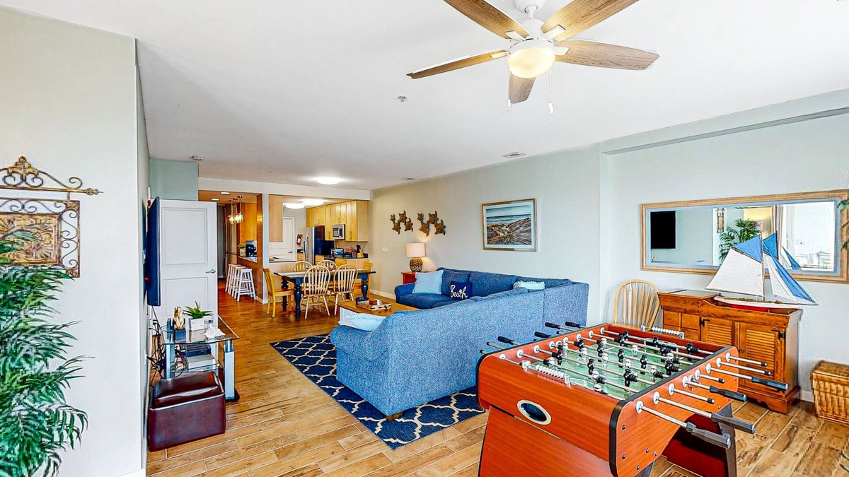 Sandbridge Condo | 1st-floor condo near the beach with balcony, grills, outdoor pool & gym