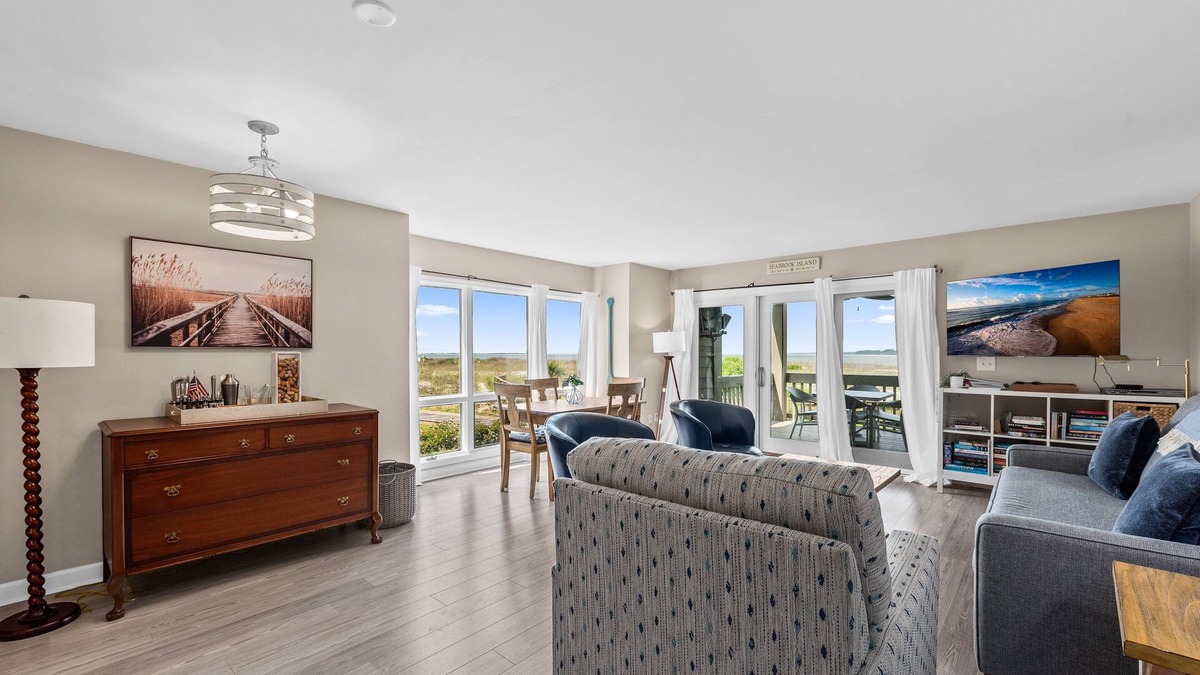 Seabrook Island House | 1st Floor End Unit! Pet Friendly! Amenity Cards! Panoramic Water/Beach Views!