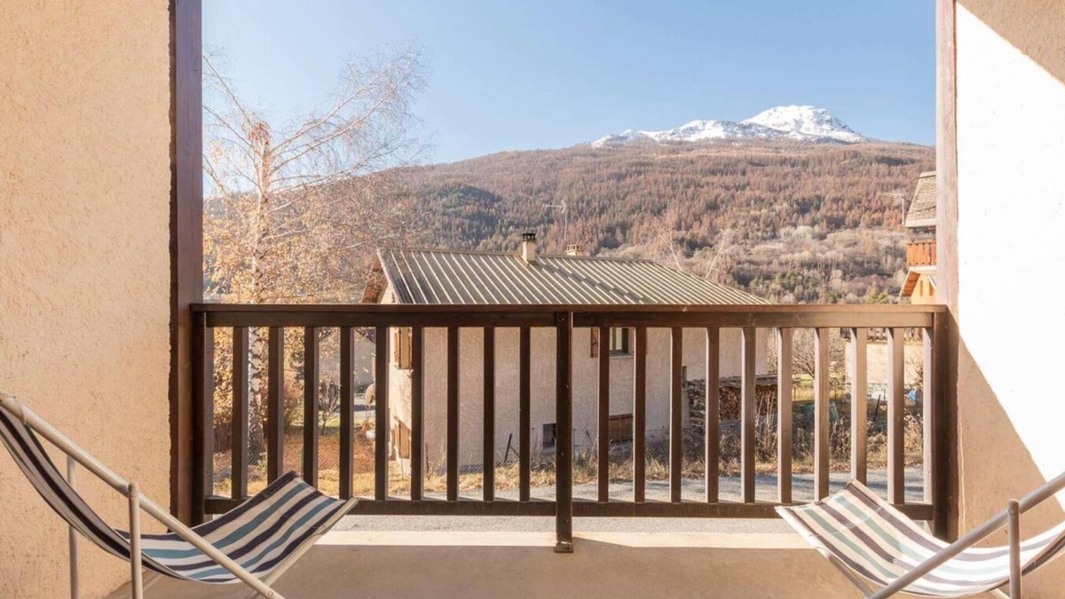 Forville Apartment | 1st floor, view mountain, balcony, tv, 30m², Serre Chevalier