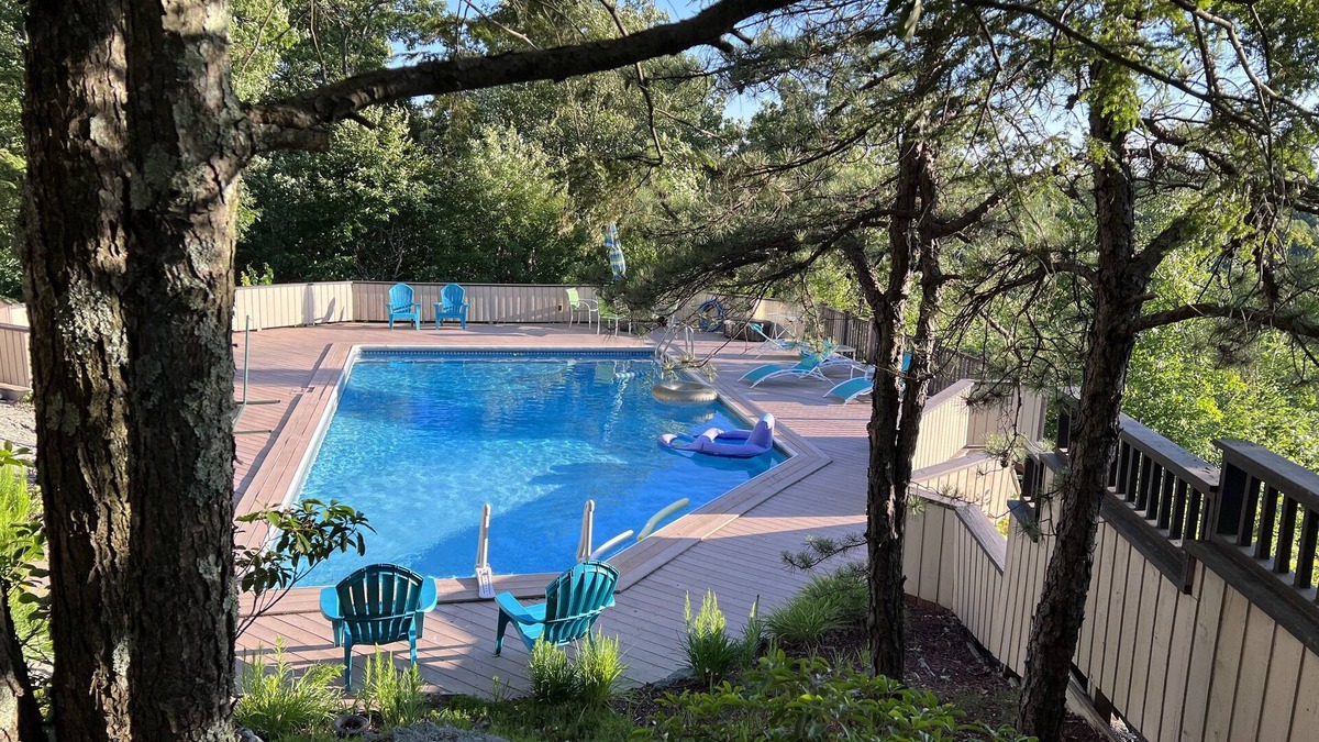 Shelton Apartment | 1ST FLR APT Your Private Resort, now FAMILY-ized: 1 BR + LR suitable for 2 kids