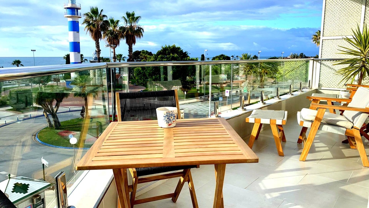 Torre del Mar Apartment | 1st line luxury apartment with stunning sea view