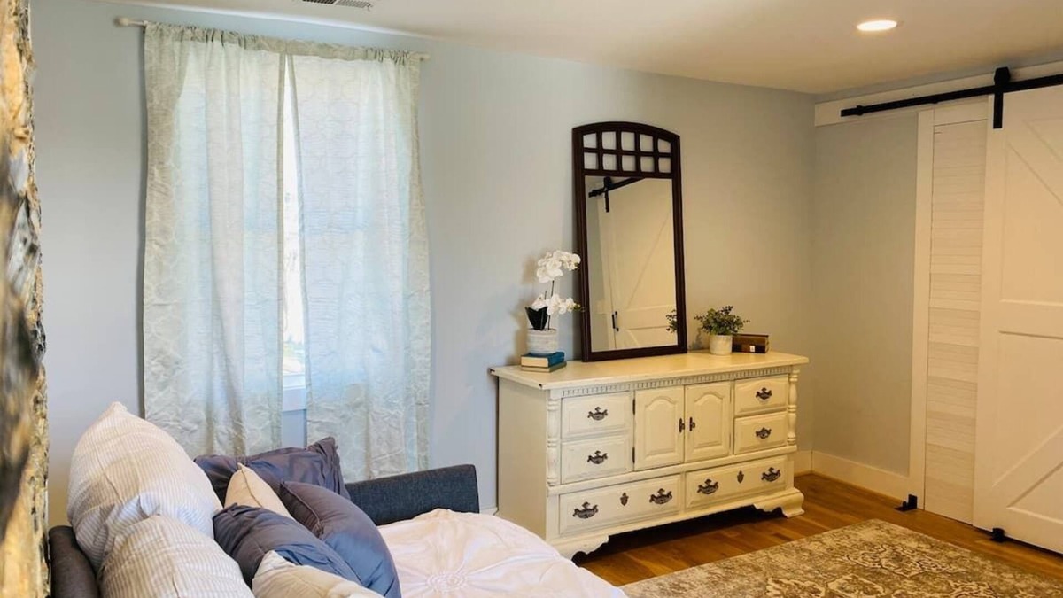Mount Sidney House | 1Tribe Farmhouse