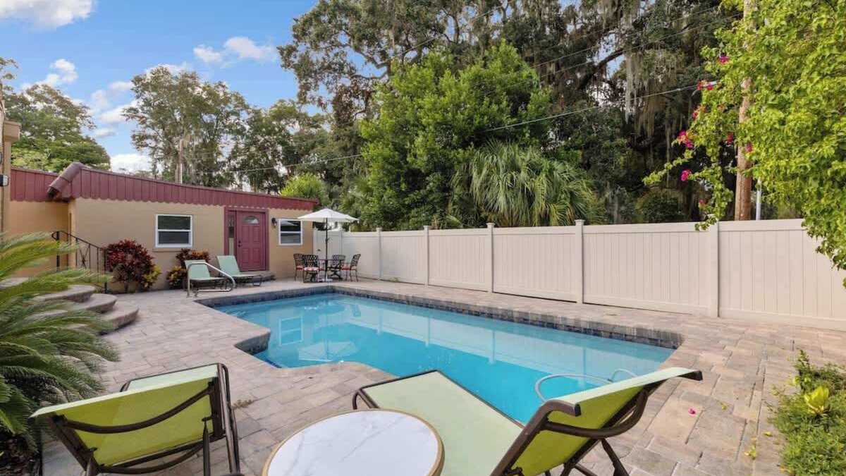 Lakeland House | 2/1 Pool & Pet Friendly Spanish Cottage