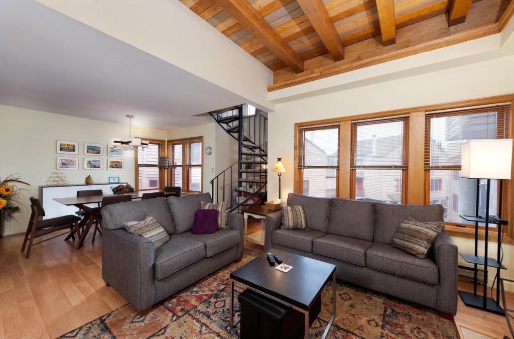 Durango House | 2 2 Ferringway 17