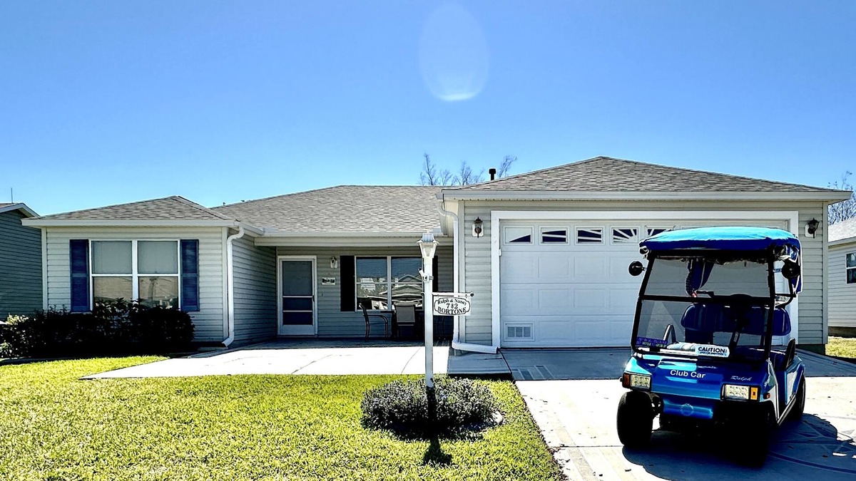 Lynnhaven House | 2/2 in The Village of Lynnhaven