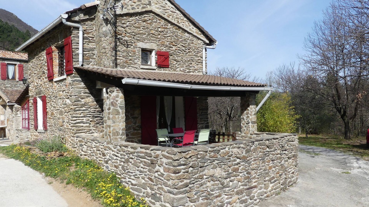 Gravieres Condo | 2/3-person gîte: La Bergerie