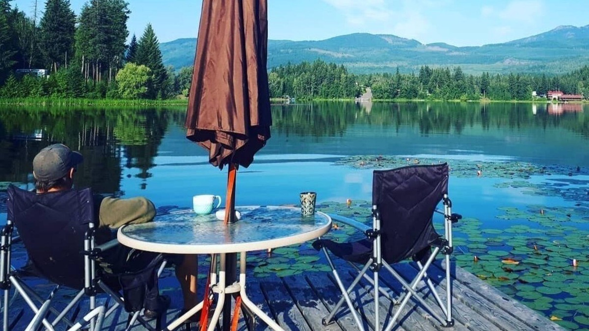 Clearwater House | 2 acres of lake front property on Dutch Lake in Clearwater B.C