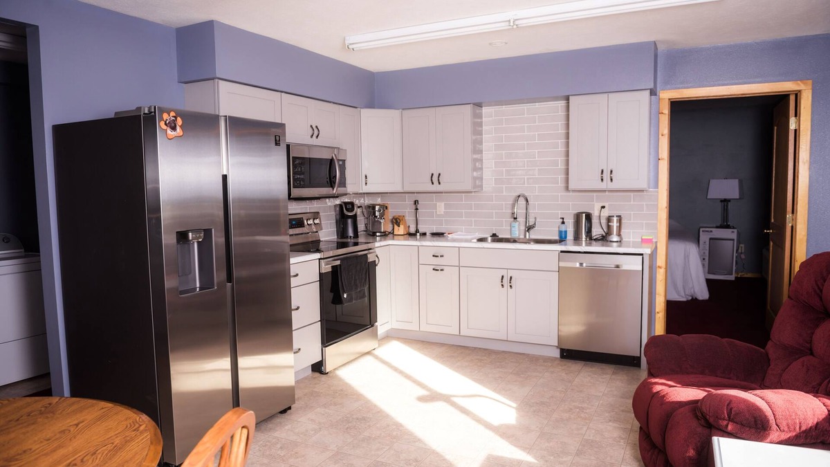 Bonesteel Cabin | 2 bd. 2 bath indoor parking
