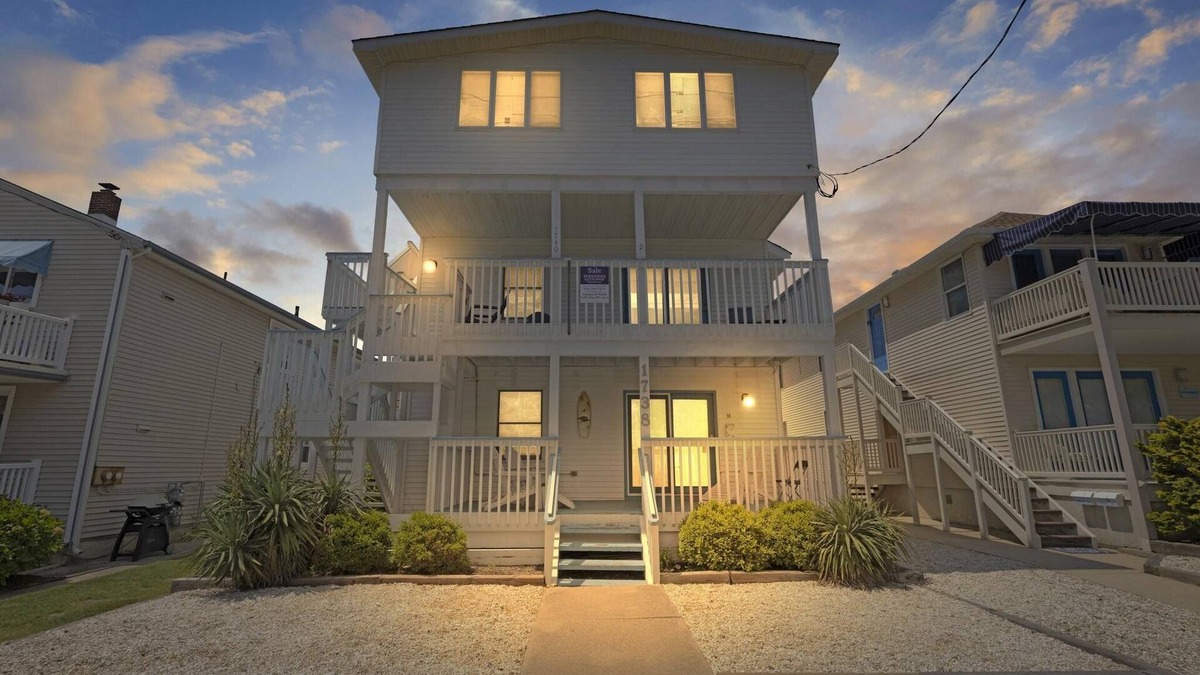 North End Condo | 2 Bd Beach Condo only 2 min walk to OC's Goldcoast