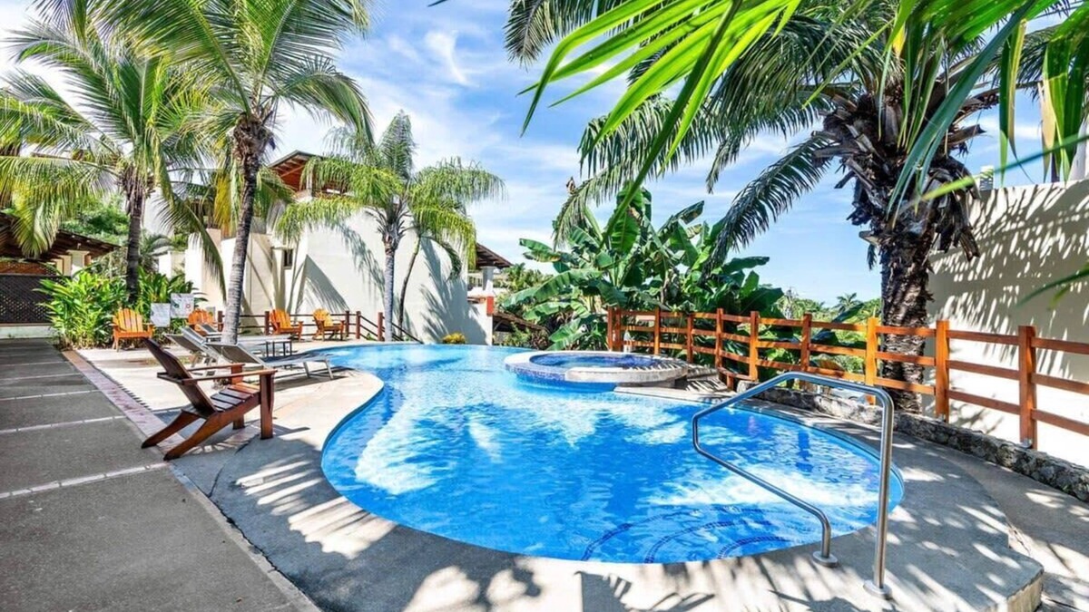 Coco Sunset Hills Apartment | 2-BD Beauty with Pool, Walk to Beach