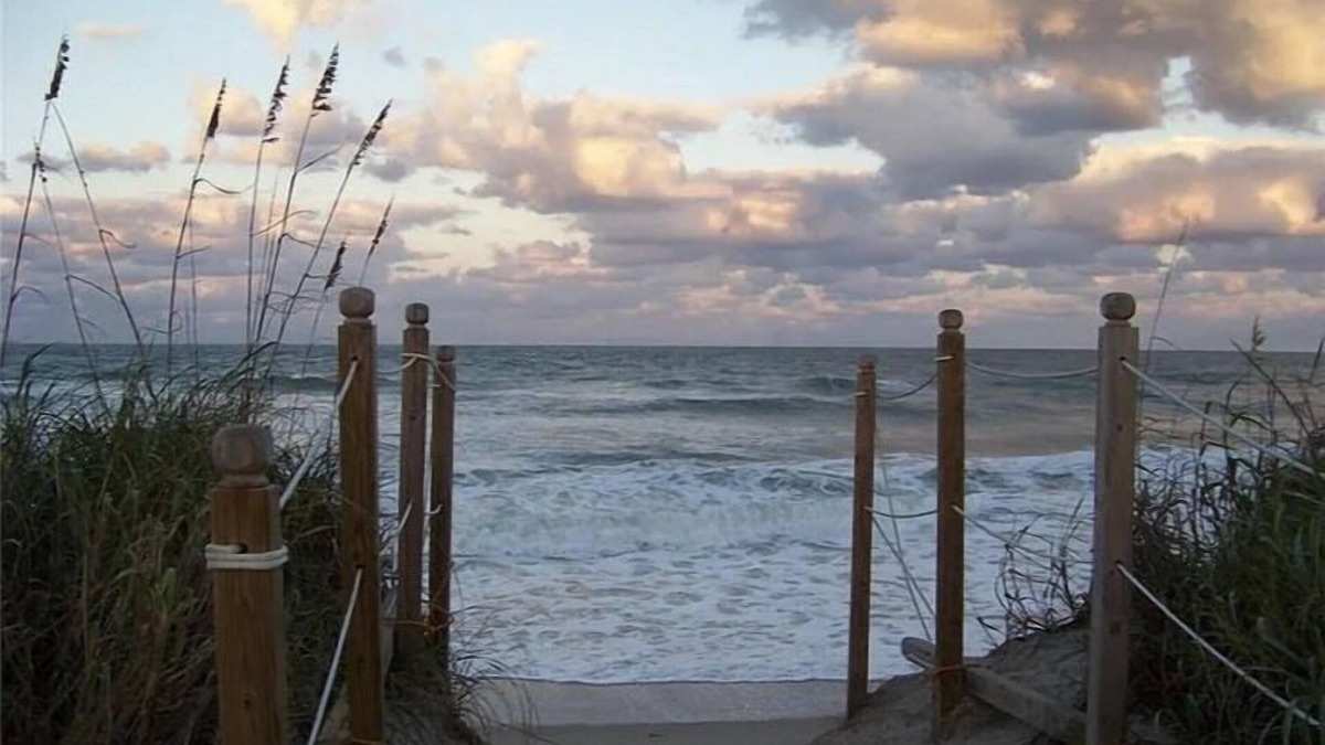 Nettles Island House | 2 bdrm 1 bath 533 Nettles Blvd Jensen Beach, sleeps 7; Resort, hot tubs, Beach