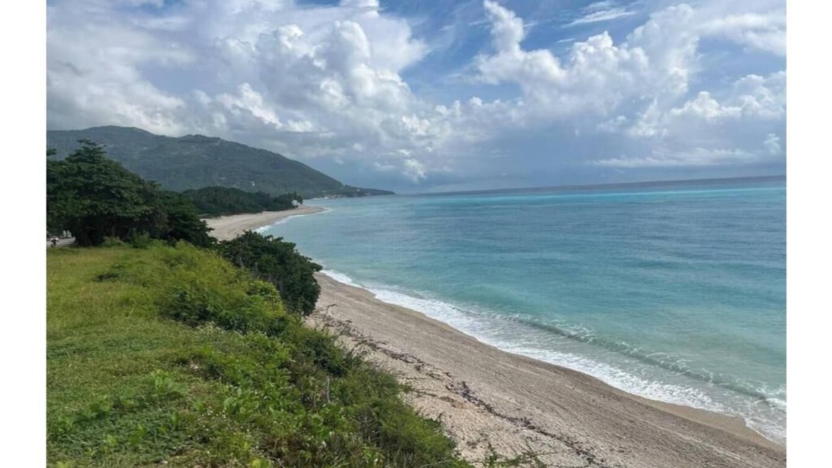 Paraiso Apartment | 2 Bdrm, 1 Bath, Wifi, Near River and Beach, 3R
