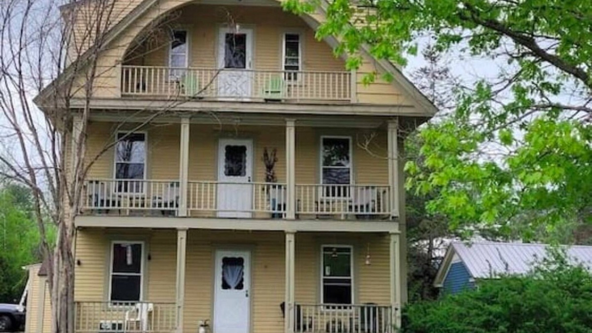 Franconia Apartment | 2 Bdrm Apartment-2nd FLR/WHITE MOUNTAINS, NH