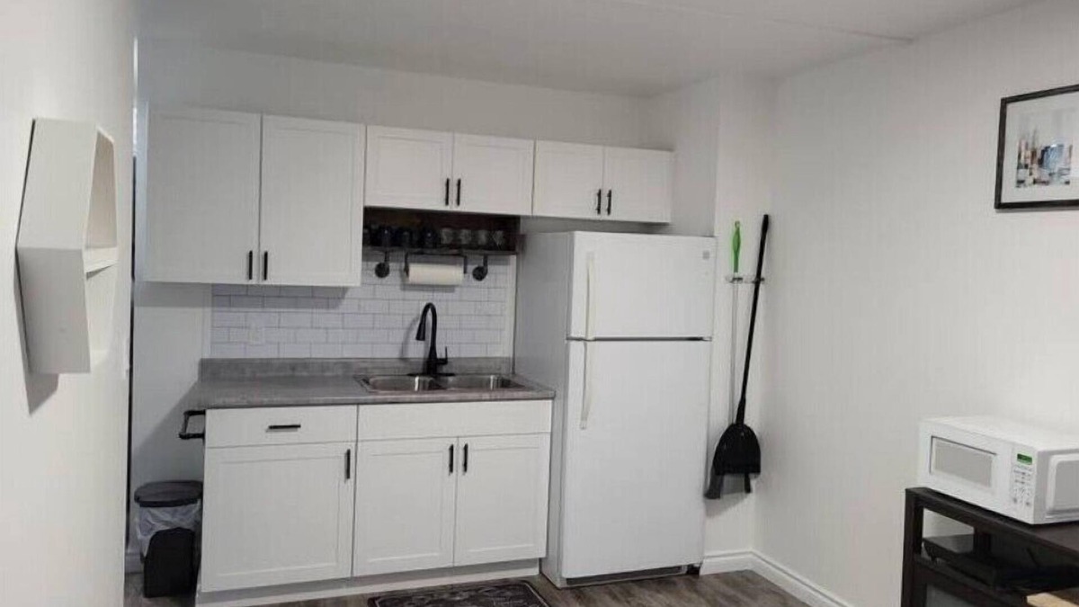 East Kootenay Apartment | 2 bdrm apt 716 23a Ave n Cranbrook BC unit Bn