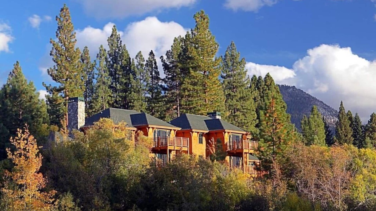 Incline Village Resort | 2-Bdrm Resort in beautiful Incline Village w/fitness room, Sleeps 8. Free WiFi