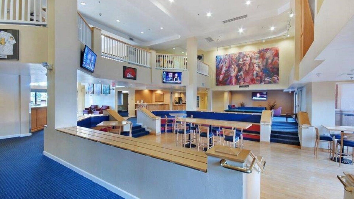 Palo Verde Condo | 2 BDRM~ Varsity Clubs of America~ 2 KING BEDS/JETTED TUB/2 BATHS/OUTDOOR POOL