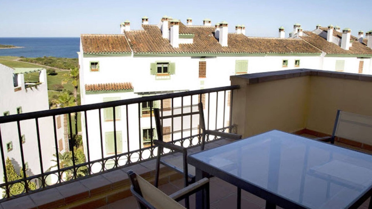 La Linea de la Concepcion Apartment | 2 bedroom apartment with garden block 1 (Apartment 5)