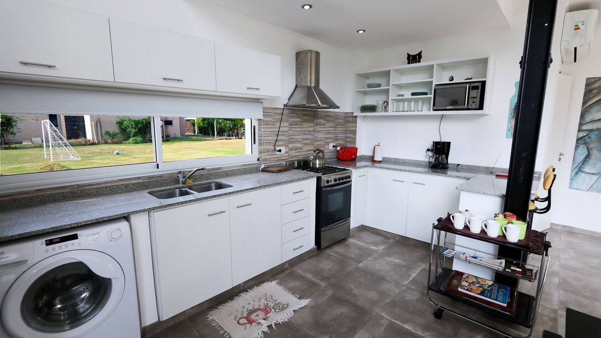 Roldan House | 2 Beautiful Houses in one Property near Rosario (up to 16 guests)