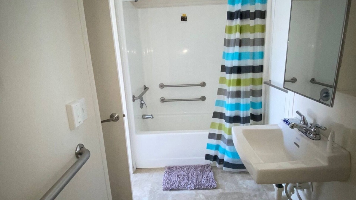 Ector County House | 2 Bed, 1 Bath, apartment style crew lodging