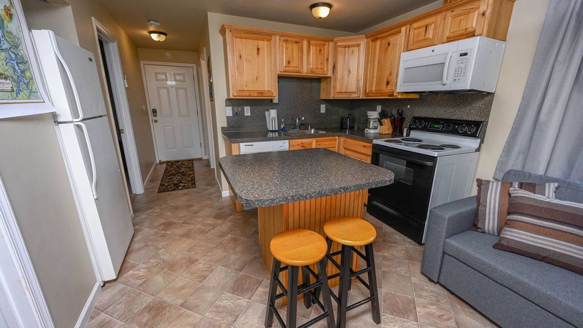 McHenry Apartment | 2 Bed 1 Bath Apt. near Wisp Resort & Deep Creek Lake