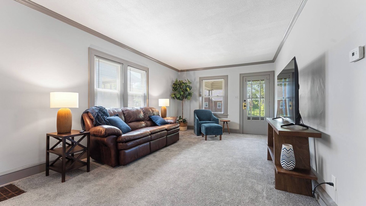 Canton House | 2 Bed, 1 Bath Small Ranch in Canton