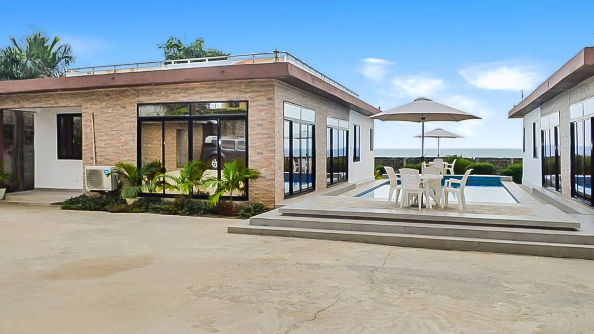 Monrovia Villa | 2 Bed/2.5 Bath Villa (Lewa)