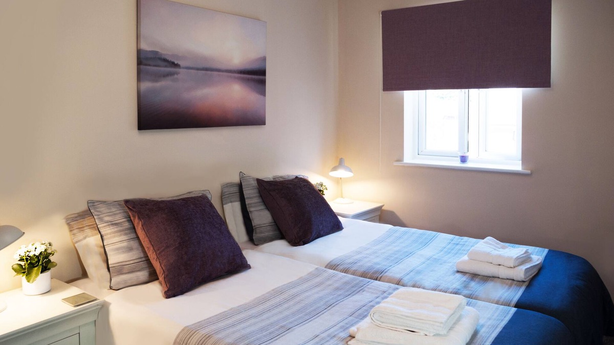 Raunds Apartment | 2 Bed, 2 Bath Apt near Wellingborough Free Parking