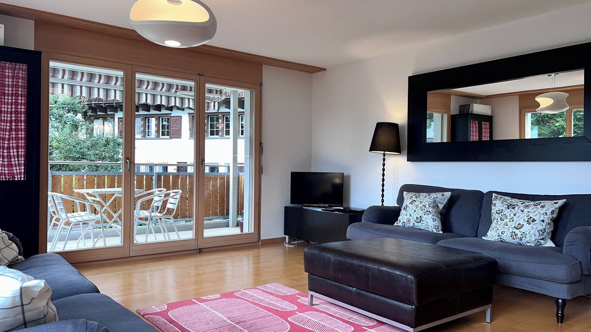 Flims Apartment | 2 Bed 2 Bath, Bright, spacious, central apartment in Flims 5min walk to gondola