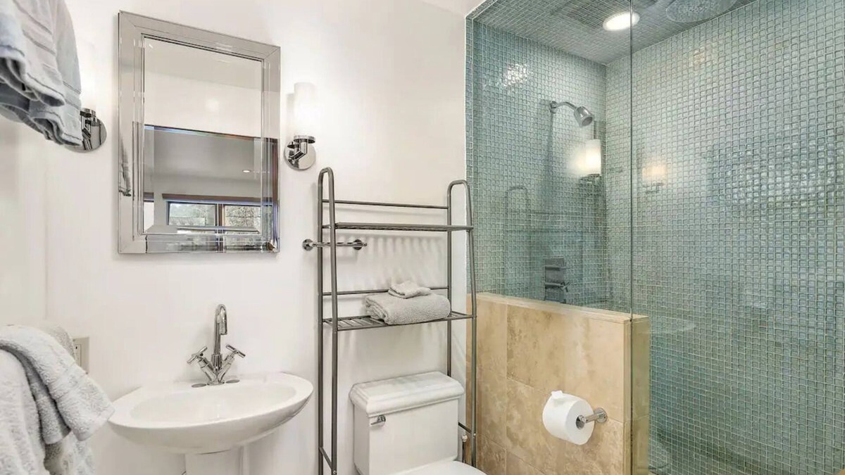 Aspen Condo | 2 bed 2 bath near gondola