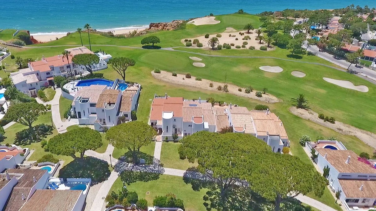 Vale do Lobo Villa | 2 bed-, 2 bathroom, A/C + WIFI´ed private pool villa, Vale do Lobo, 150m to sea!