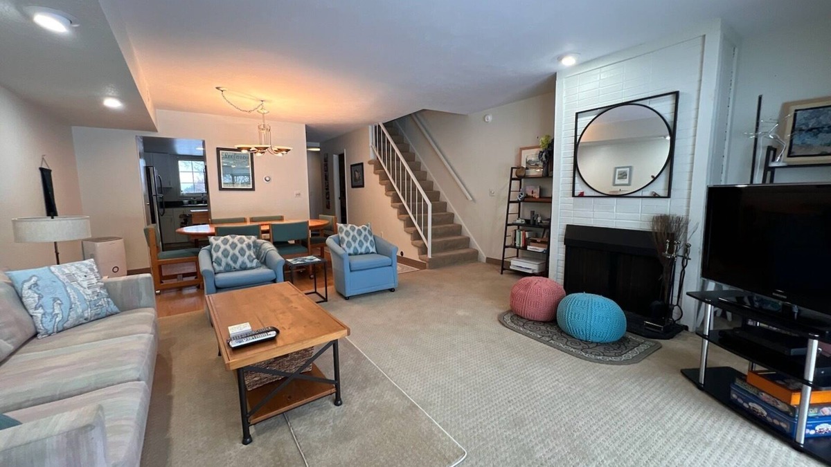Cedar Condo | 2 bed, 21/2 bath condo, heated pool