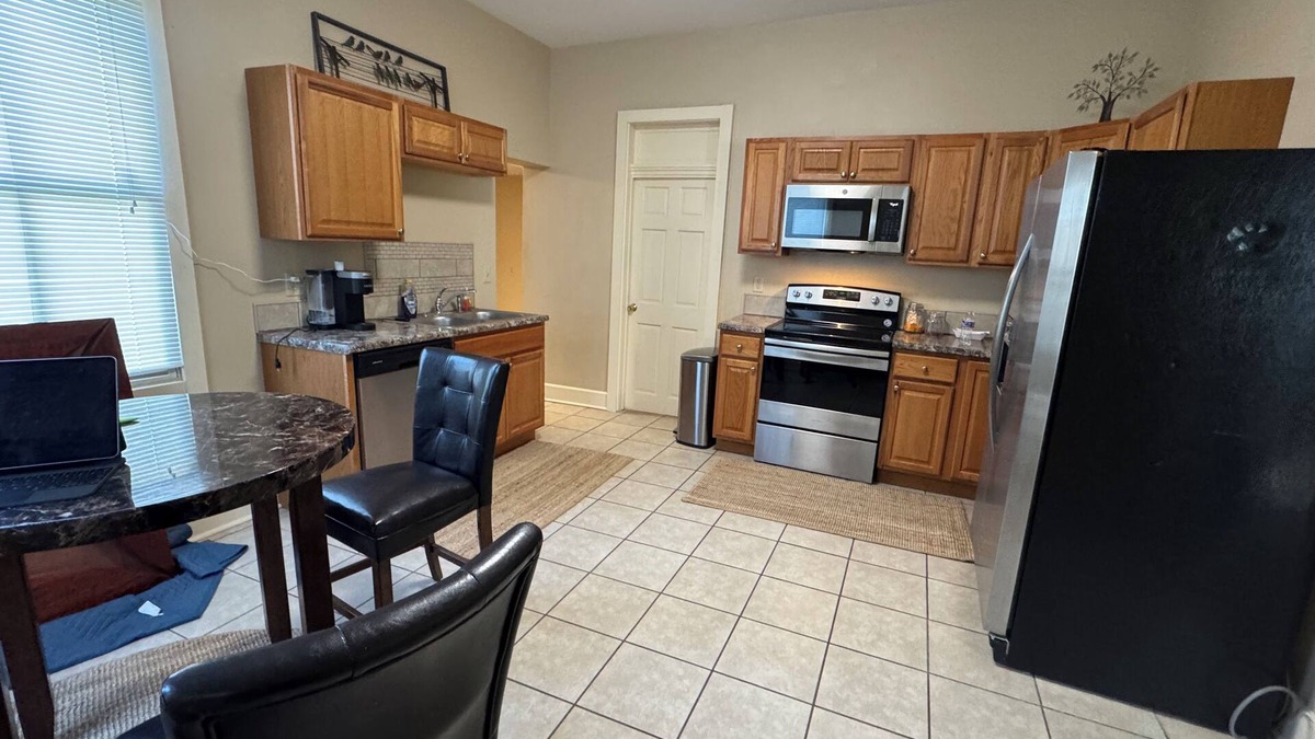 Columbus Apartment | 2-bed apartment/Downtown Columbus/parking/WiFi/LOCATION! LOCATION!