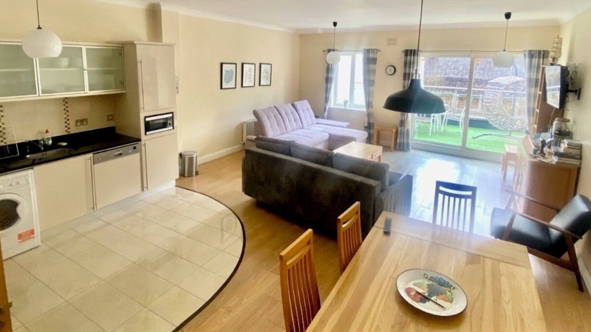 The Liberties Apartment | 2 Bed Apartment with large sunny terrace